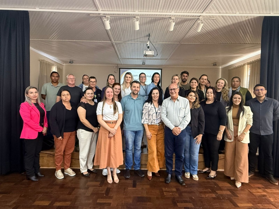 União da Vitória cria e dá posse ao Conselho Municipal de Educação após mais de três décadas