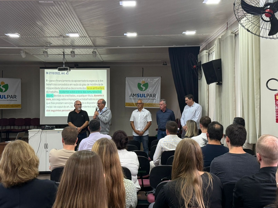 Servidores da Administração Municipal de União da Vitória participam de capacitação técnica