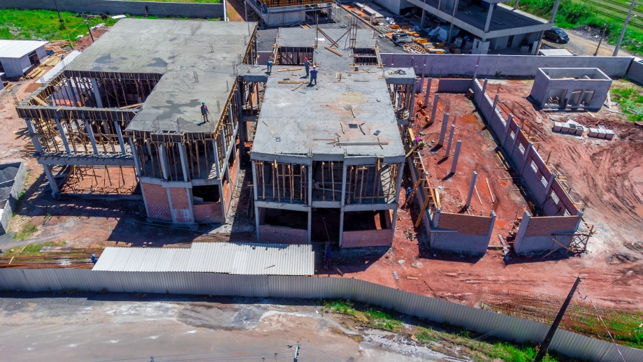 Construção do Ambulatório Médico de Especialidades (AME) em União da Vitória avança em ritmo acelerado