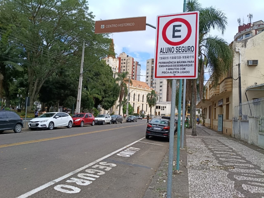 Mais segurança na porta das escolas com projeto Aluno Seguro