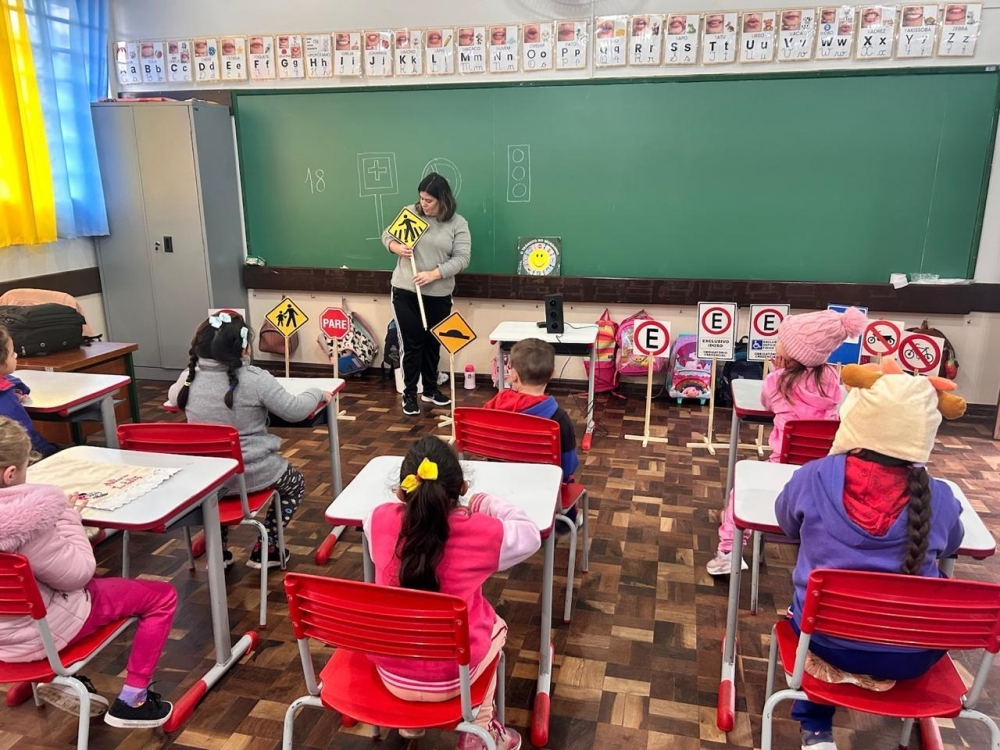 Dia D da Alfabetização mobiliza alunos e professores da rede municipal de União da Vitória