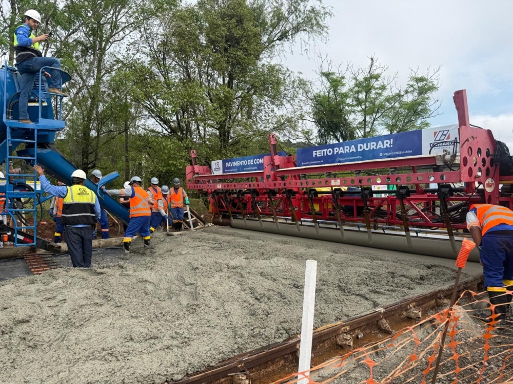 Revitalização da Bento Munhoz entra em nova etapa com primeira concretagem