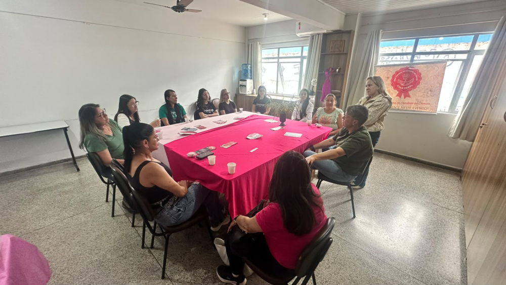 CREAS promove ação de conscientização sobre o Outubro Rosa