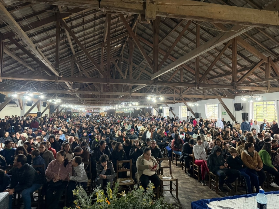 Mais de 700 alunos recebem óculos do programa Bons Olhos Paraná em União da Vitória