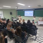 Secretaria de Educação realiza capacitação para profissionais de apoio escolar da rede municipal